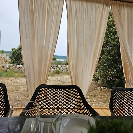 Sea Storia Mobile Campsite Pirovac